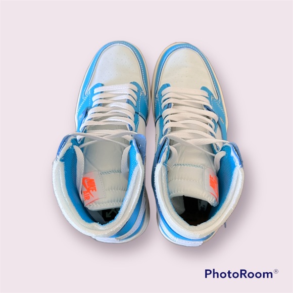 Off-White UNC Jordan 1 - Picture 4 of 7